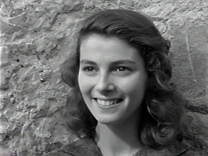 "Teresa" Extra Scene1
